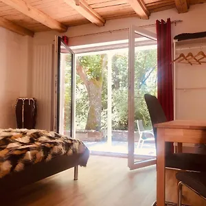 https://riverside-apartment-in-central-herzogenaurach.com-bavaria.com